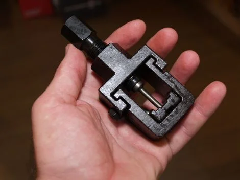 DID és Craft&Meyer lánc szerelő szerszámok használata - Így néz ki a láncszerelő szerszám